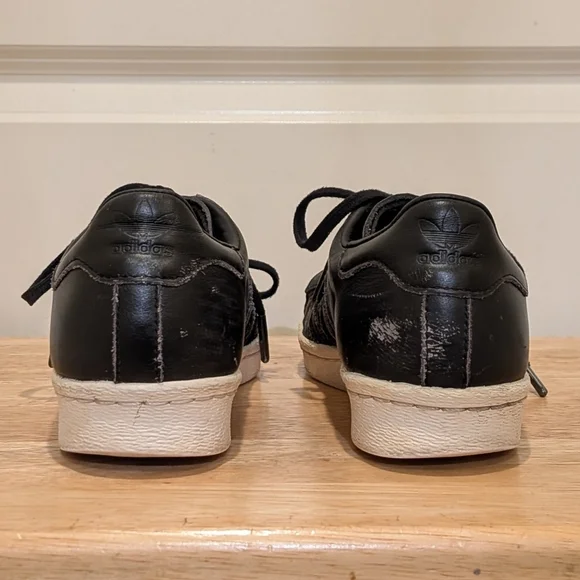 GUC Adidas Originals Superstar 6.5 Black and Silver Metal Toe Sneakers - Picture 3 of 13